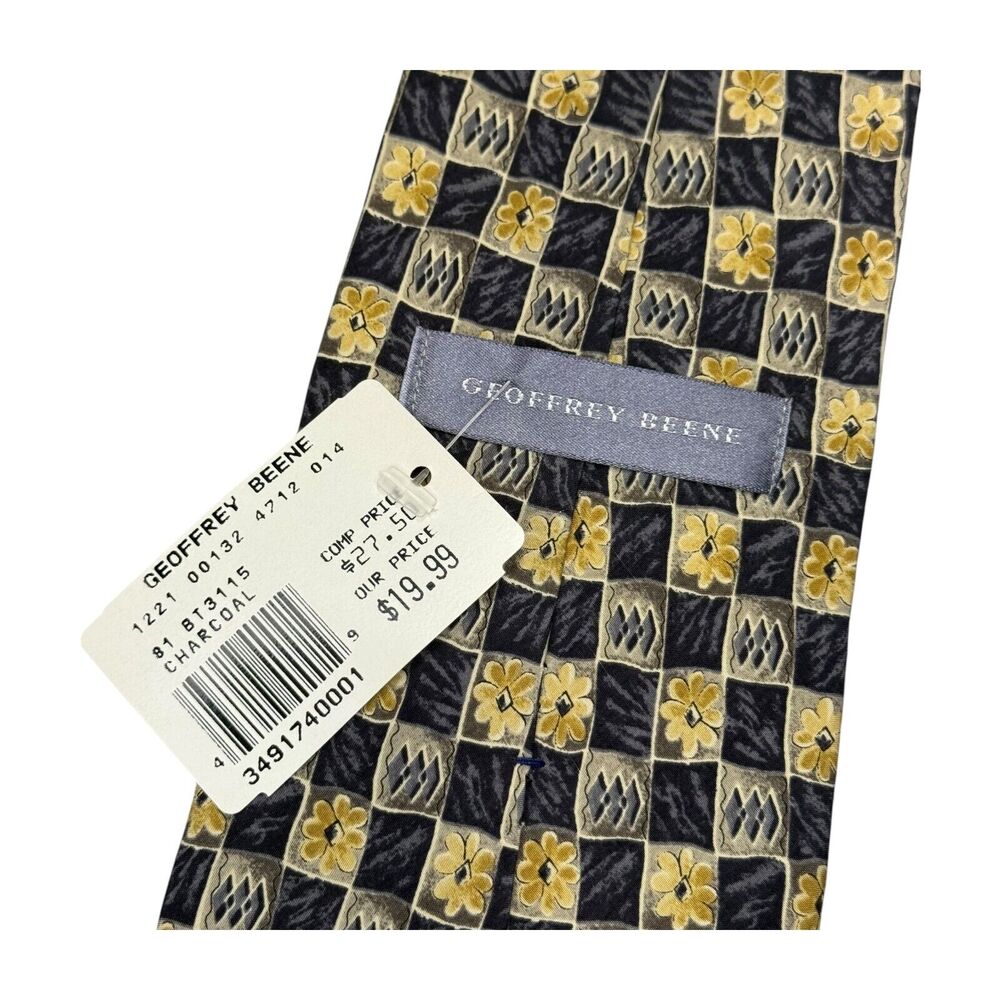 Geoffrey Beene Mens Necktie 100% Silk Black Gold Floral Checkered Classic Formal - Picture 2 of 6